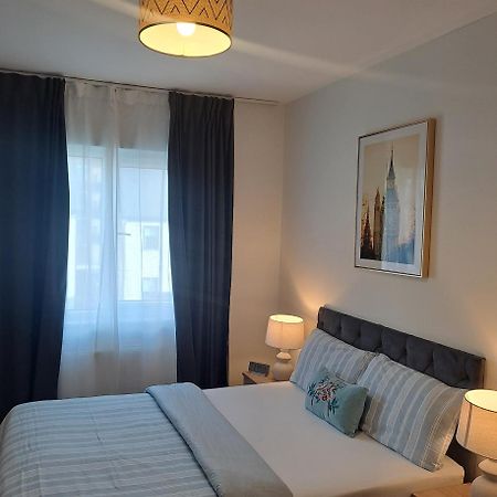 Cozy Bedroom In Lucan, Dublin Bagian luar foto